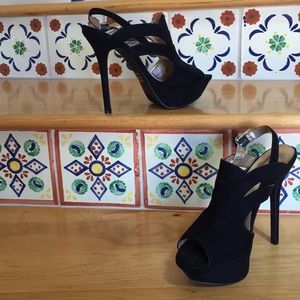 Black Sling-Back Platform Heel